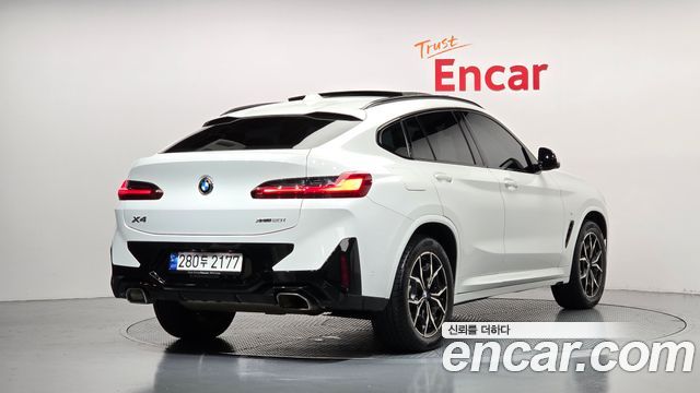 BMW X4 xDrive20i M Sport — пробег 73 200 км — фото 2 из 5