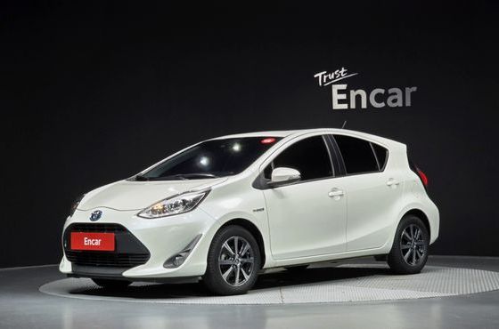 Toyota Prius 1.5 — пробег 134 796 км — фото 1 из 5
