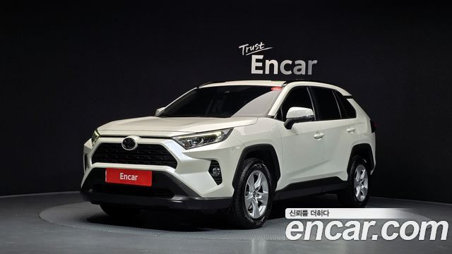 Toyota RAV4 2.5 2WD — пробег 64 645 км — фото 1 из 5