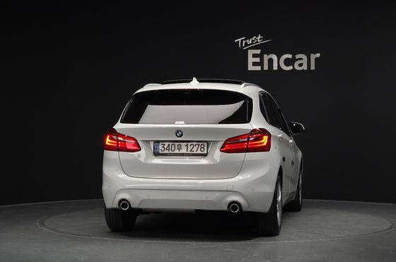 BMW 2-Series Advantage — пробег 55 999 км — фото 4 из 5