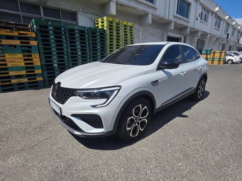 Renault (Samsung) Arkana 1.6 E-TECH Iconic — пробег 24 320 км — фото 1 из 5