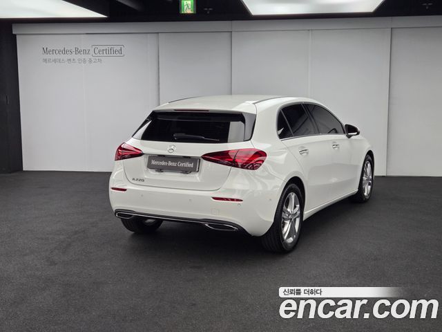 Mercedes-Benz A-Class из Кореи Encar
