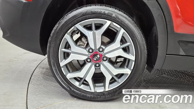 Kia Seltos из Кореи Encar
