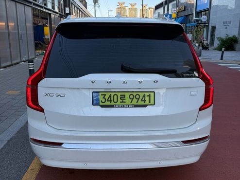 Volvo XC90 T8 Ultra Bright Hybrid — пробег 13 500 км — фото 4 из 5