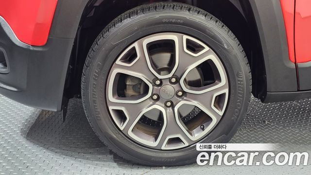 Jeep Renegade 2.0 Diesel Limited AWD — пробег 97 450 км — фото 5 из 5