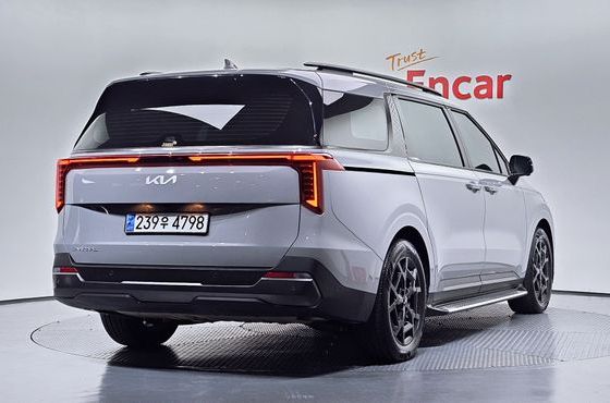 Kia Carnival Diesel 9-Seater Gravity — пробег 17 241 км — фото 2 из 5