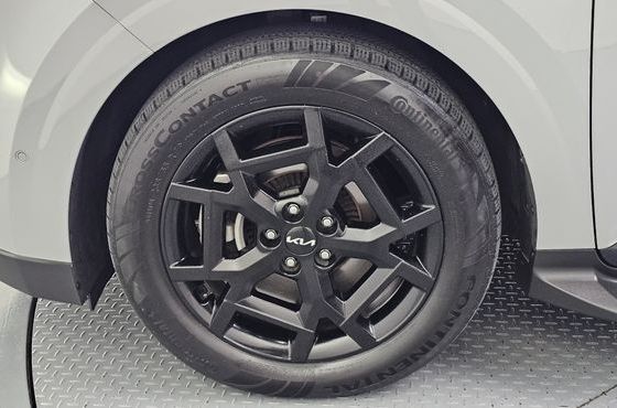 Kia Carnival Diesel 9-Seater Gravity — пробег 17 241 км — фото 5 из 5