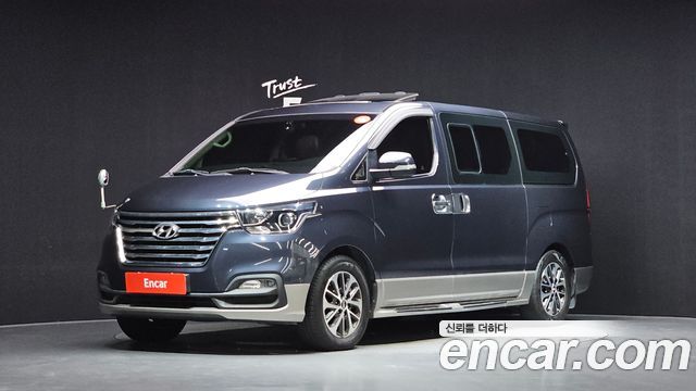 Hyundai Starex Urban 9-Seater Exclusive — пробег 140 256 км — фото 1 из 5