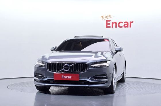 Volvo S90 D5 AWD Inscription — пробег 125 454 км — фото 3 из 5