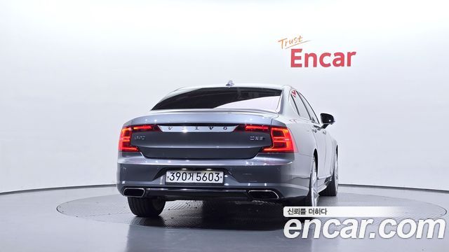 Volvo S90 D5 AWD Inscription — пробег 125 454 км — фото 4 из 5