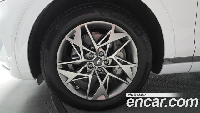 Genesis GV70 из Кореи Encar