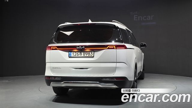 Kia Carnival из Кореи Encar