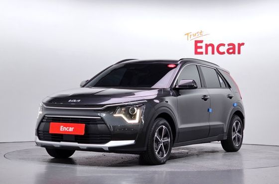 Kia Niro Prestige — пробег 18 103 км — фото 1 из 5