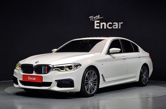 BMW 5-Series 530i xDrive M Sport Package Plus — пробег 67 354 км — фото 1 из 5