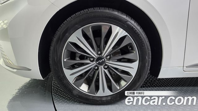 Kia K8 из Кореи Encar