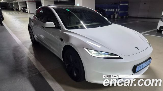 Tesla Model 3 Premium Long Range RWD — пробег 500 км — фото 2 из 5