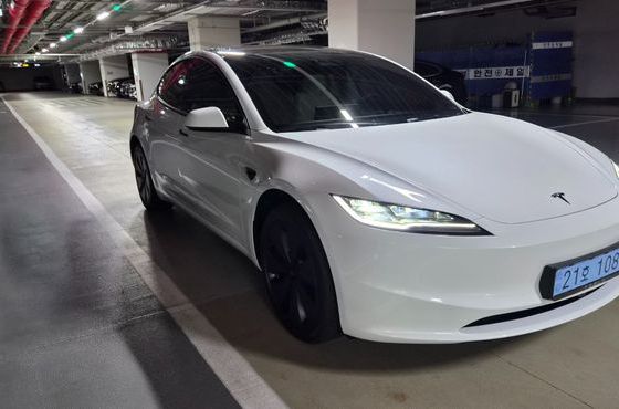 Tesla Model 3 Premium Long Range RWD — пробег 500 км — фото 3 из 5