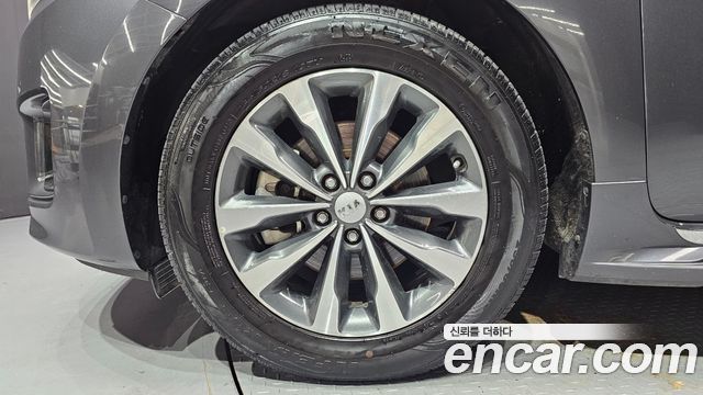 Kia Carnival 11-seater Prestige — пробег 168 462 км — фото 5 из 5