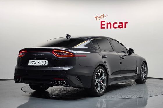 Kia Stinger 3.3 Turbo 2WD GT — пробег 121 333 км — фото 2 из 5