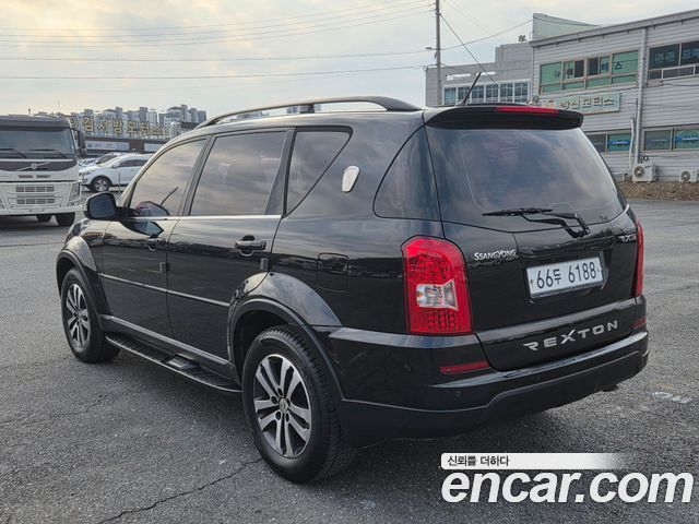 Ssangyong Rexton 2.0 4WD RX7 Luxury — пробег 112 000 км — фото 3 из 5