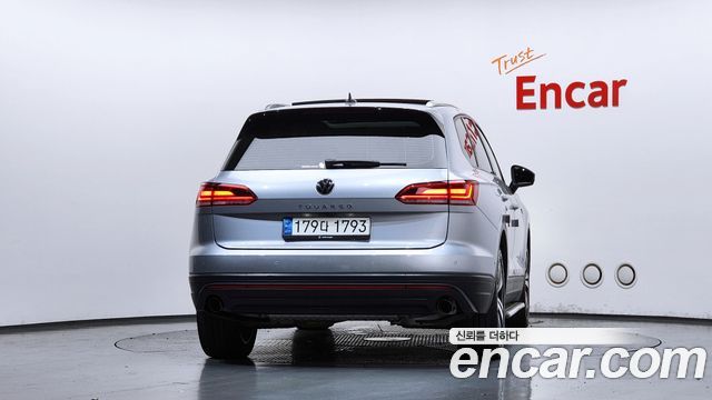 Volkswagen Touareg из Кореи Encar