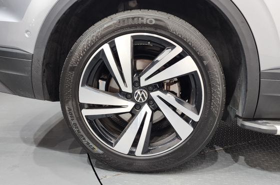 Volkswagen Touareg 3.0 TDI Premium — пробег 60 873 км — фото 5 из 5