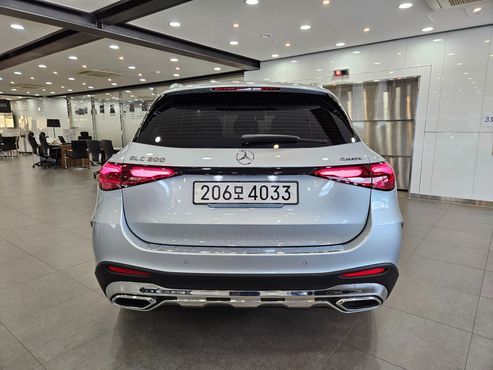 Mercedes-Benz GLC-Class GLC300 4MATIC AMG Line — пробег 7 383 км — фото 4 из 5