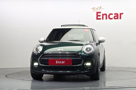 Mini Cooper Mid 3rd — пробег 161 109 км — фото 3 из 5