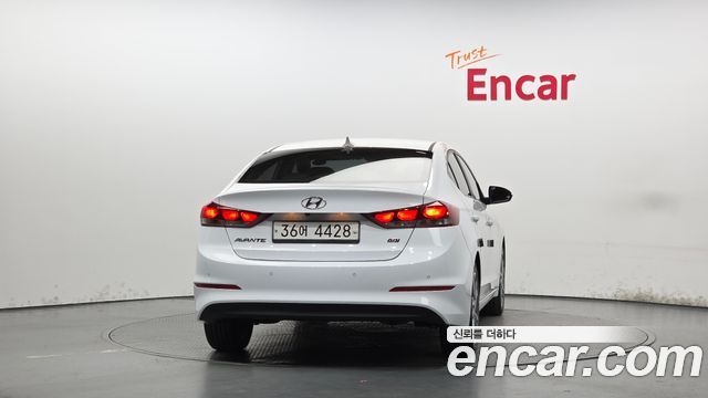 Hyundai AVANTE из Кореи Encar