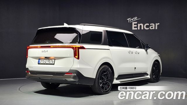 Kia Carnival Gasoline 7-Seater Gravity — пробег 25 152 км — фото 2 из 5