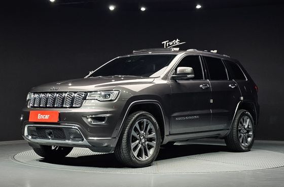 Jeep Cherokee 3.6 Overland WK2 — пробег 63 784 км — фото 1 из 5