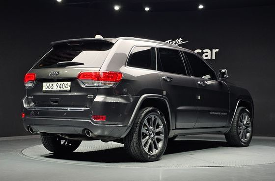 Jeep Cherokee 3.6 Overland WK2 — пробег 63 784 км — фото 2 из 5