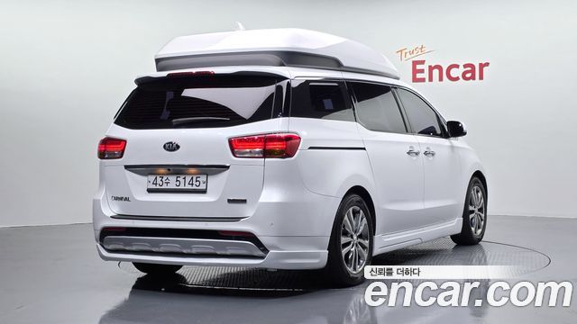 Kia Carnival из Кореи Encar