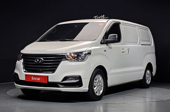 Hyundai Starex Van 3-Seater Smart — пробег 33 183 км — фото 1 из 5