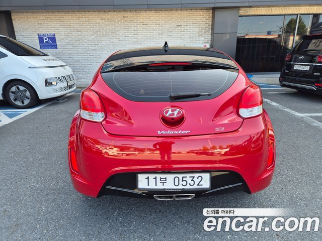 Hyundai Veloster 1.6 PYL — пробег 88 411 км — фото 4 из 5
