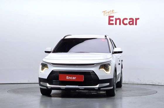 Kia Niro Prestige — пробег 63 348 км — фото 3 из 5