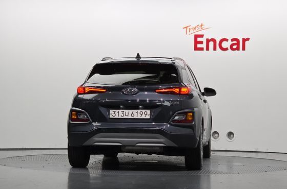 Hyundai Kona Premium Special — пробег 64 907 км — фото 4 из 5