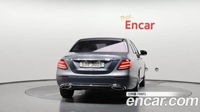 Mercedes-Benz E-Class E300 4MATIC Avnatgarde — пробег 104 152 км — фото 4 из 5