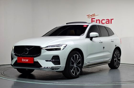 Volvo XC60 B6 Ultimate Bright — пробег 55 848 км — фото 1 из 5