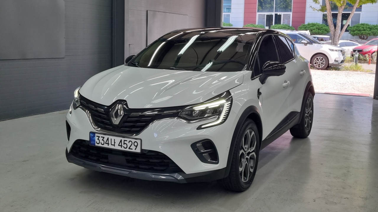 Renault (Samsung) Captur 1.3 TCe Edition Paris — пробег 13 525 км — фото 1 из 5