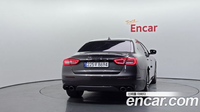 Maserati Quattroporte 3.0 V6 Granlusso — пробег 99 238 км — фото 4 из 5