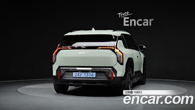Kia EV3 из Кореи Encar