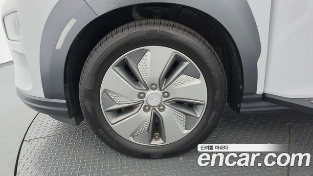 Hyundai Kona из Кореи Encar