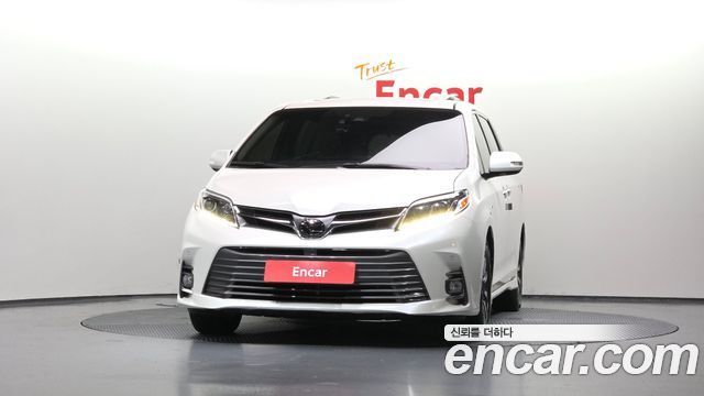 Toyota Sienna 3.5 AWD — пробег 61 764 км — фото 3 из 5