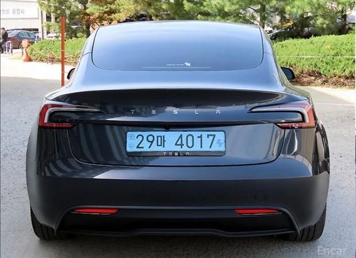 Tesla Model 3 RWD — пробег 17 000 км — фото 4 из 5