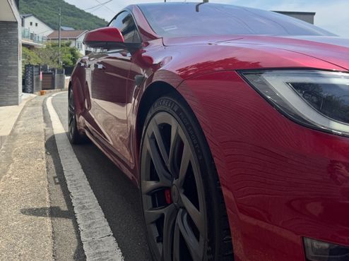 Tesla Model S Plaid — пробег 63 000 км — фото 4 из 5
