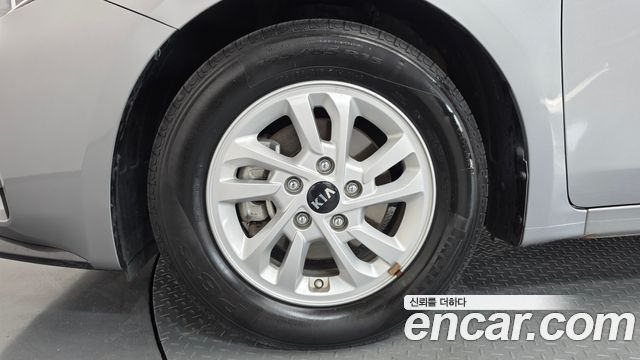 Kia K3 из Кореи Encar