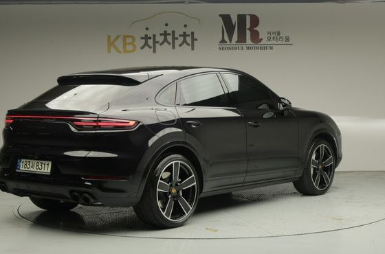 Porsche Cayenne 4.0 Turbo Coupe — пробег 7 124 км — фото 2 из 5