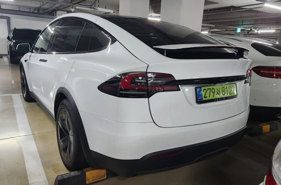 Tesla Model X AWD — пробег 1 550 км — фото 5 из 5