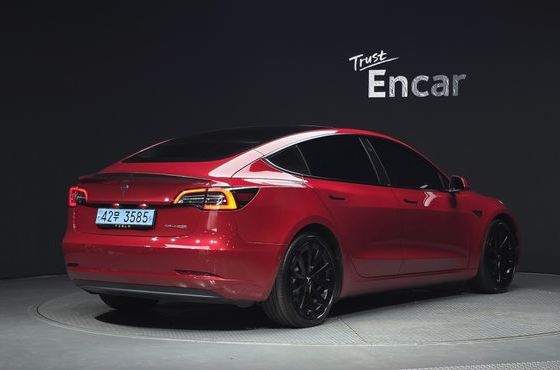 Tesla Model 3 Long Range AWD — пробег 61 727 км — фото 2 из 5